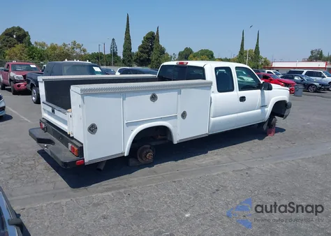 2005 Chevrolet C2500 C2500 Heavy Duty из США, поврежденный, VIN 1GBHC29U85E287646
